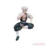 figurine demon slayer sanemi assis mange du riz